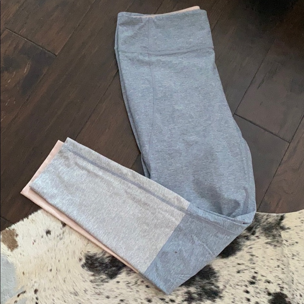 Outdoor Voices Pastel Legging Size L